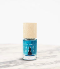 Load image into Gallery viewer, Nail Polish Non Toxic Seaweed Basecoat Concentrate (Water) - Handmade Beauty
