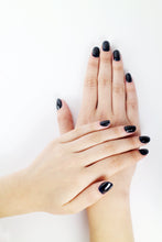 Load image into Gallery viewer, Nail Polish Non Toxic Color Blackberry - Handmade Beauty
